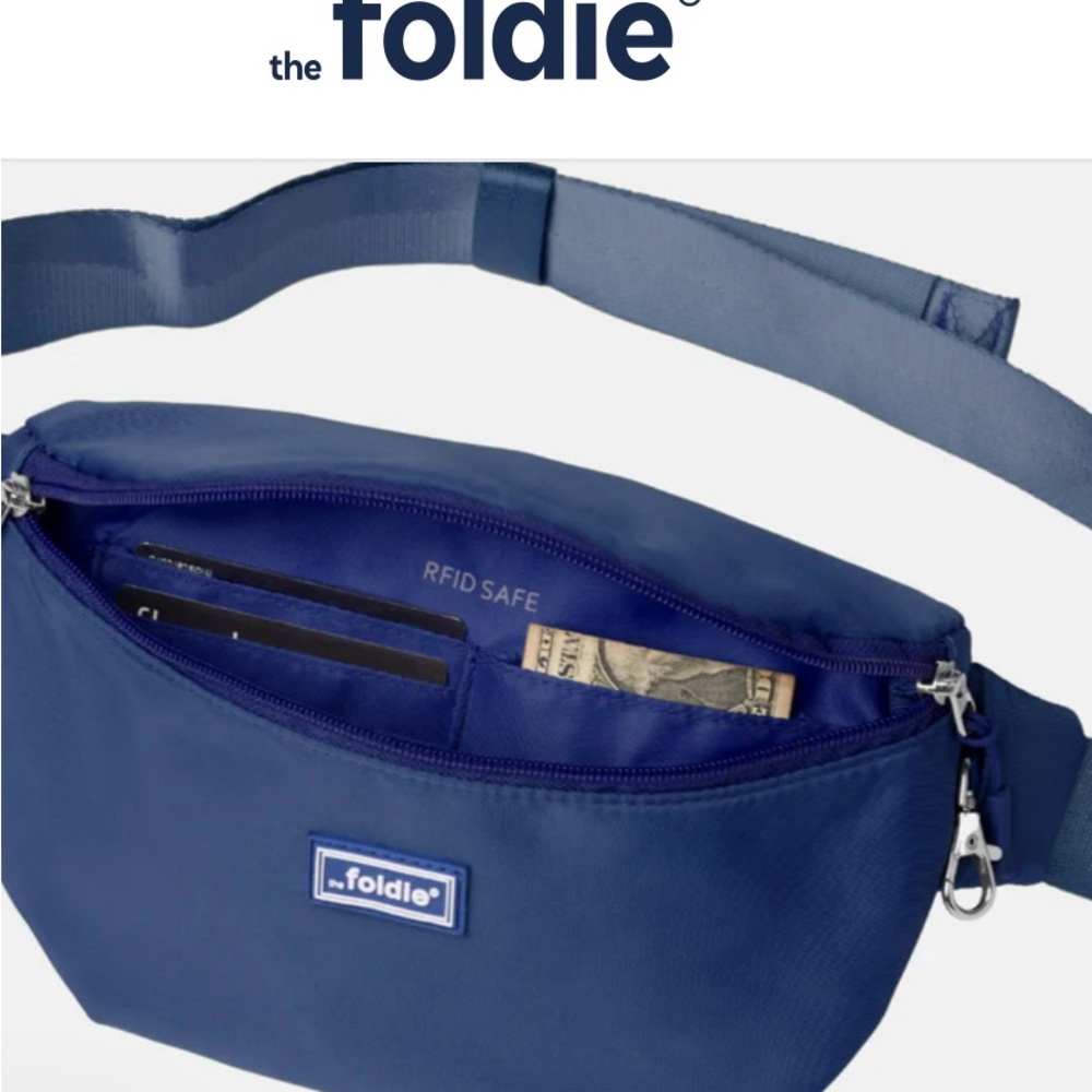 The Foldie Navy Crossbody Bag NWT - Picture 4 of 8